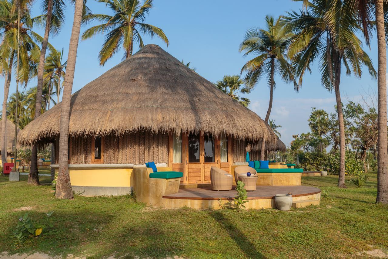 Jetwing Surf & Safari, A Luxury Reserve Arugam Bay Exteriör bild