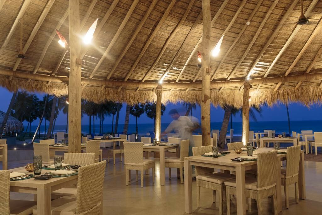 Jetwing Surf & Safari, A Luxury Reserve Arugam Bay Exteriör bild